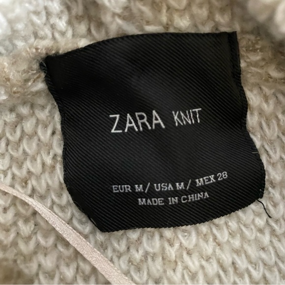 Zara Knit Faux Fur Trim Hooded Full Zip Poncho Relaxed Fit Sweater Size M - Picture 8 of 8